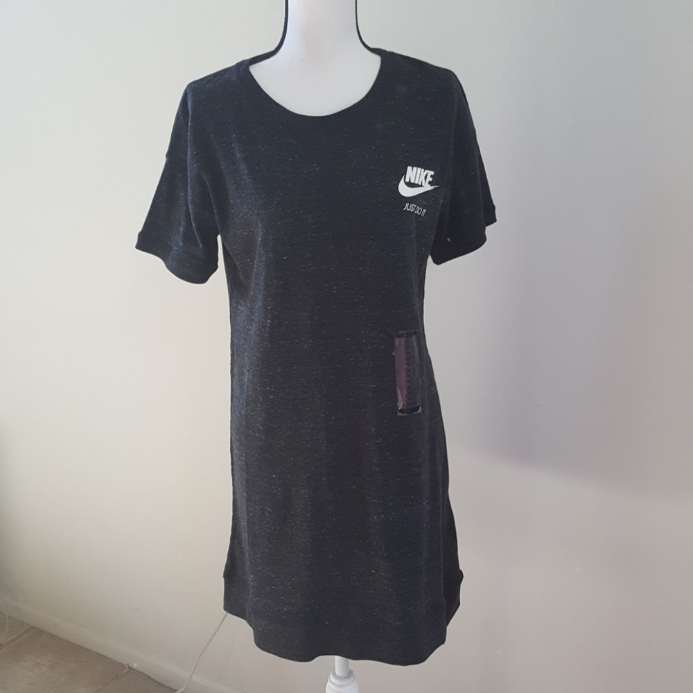 29:05 Nike Jersey Tee Dress